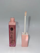 Load image into Gallery viewer, Buttermilk LED lipgloss
